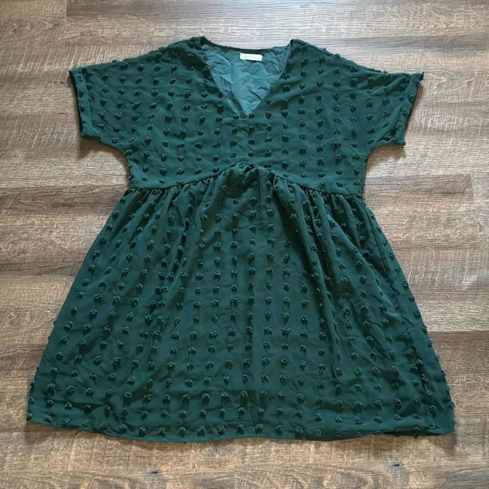 Size xl teal dress. Smoke free, pet friendly home.